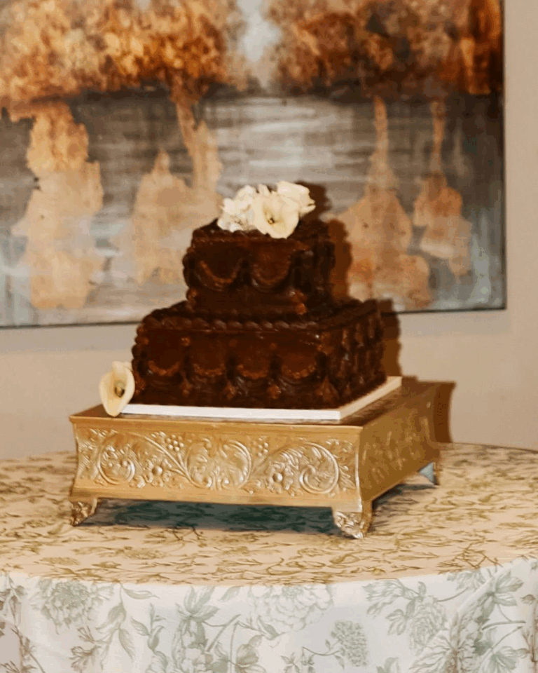 For the classic groom.